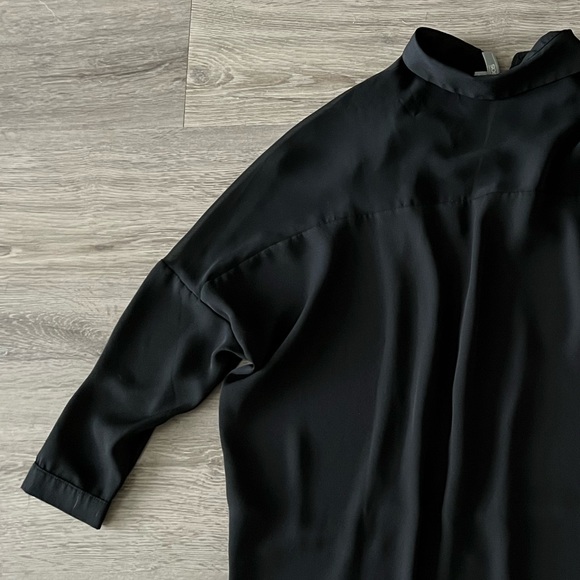 NWOT Oversized Collared Blouse - Picture 5 of 8